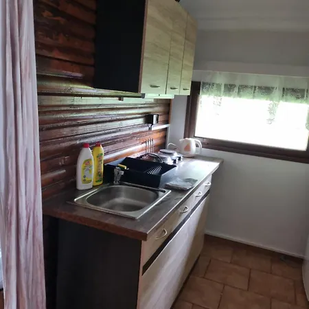 Chatky A Apartmany Apollo Na Vysocine Holiday park *