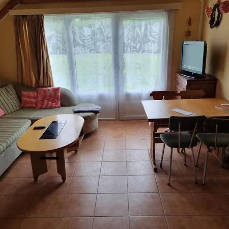 Chatky A Apartmany Apollo Na Vysocine *