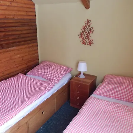 Chatky A Apartmany Apollo Na Vysocine