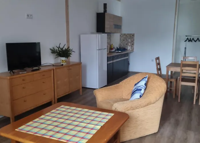 Chatky A Apartmany Apollo Na Vysocine Semesterpark Nove Mesto na Morave