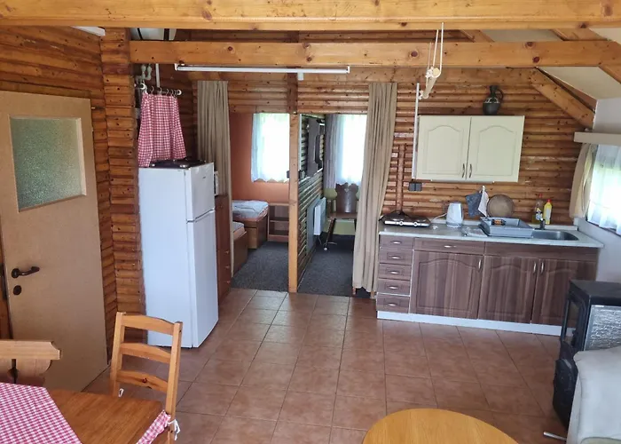 Chatky A Apartmany Apollo Na Vysocine Nove Mesto na Morave