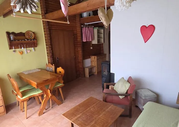 Chatky A Apartmany Apollo Na Vysocine Nove Mesto na Morave